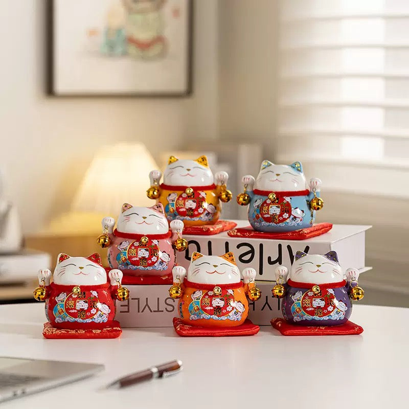 Lohsister Lucky Cat Figurine
