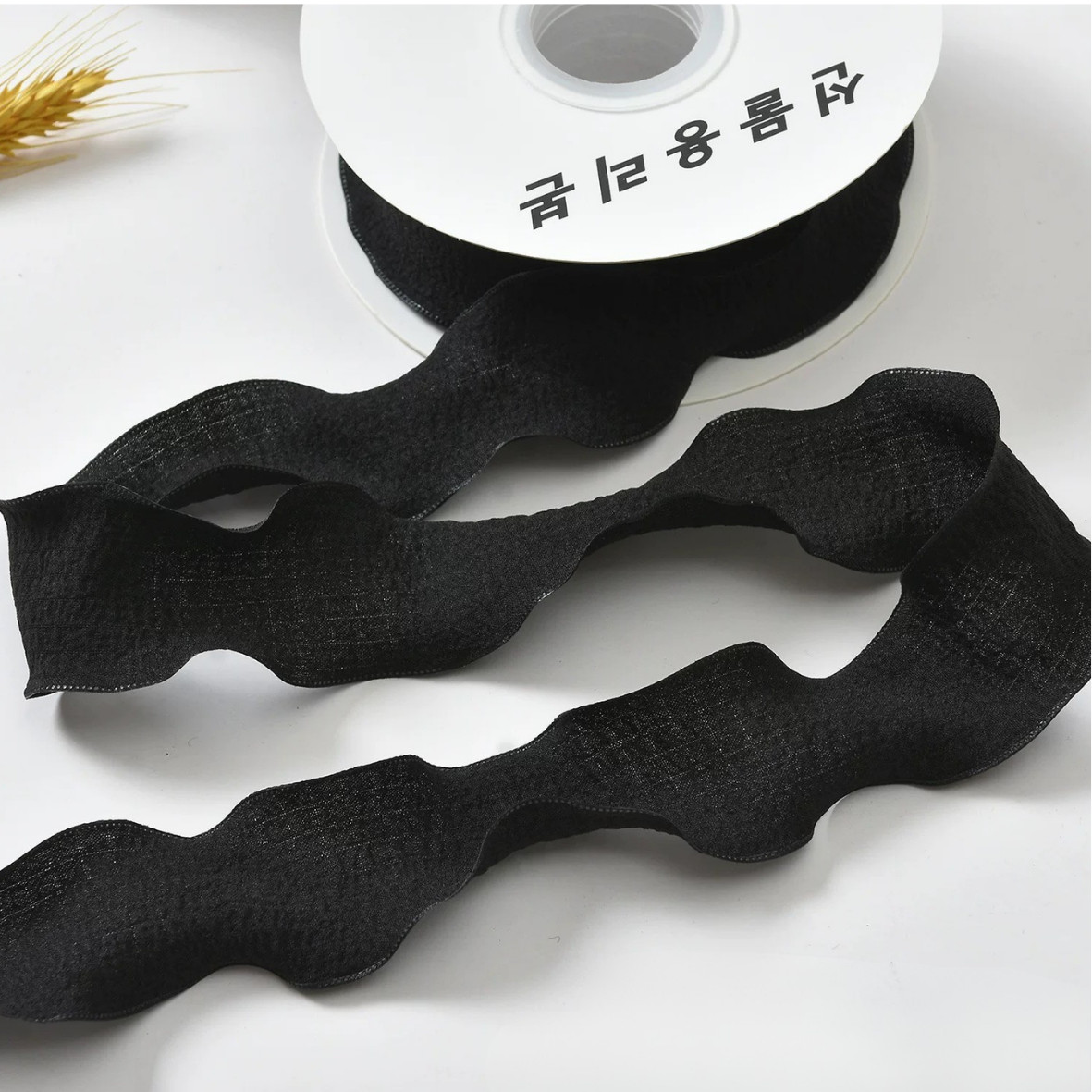 LohSister 2.5cmx10yard Wrinkled Polyester Fabric Ribbon